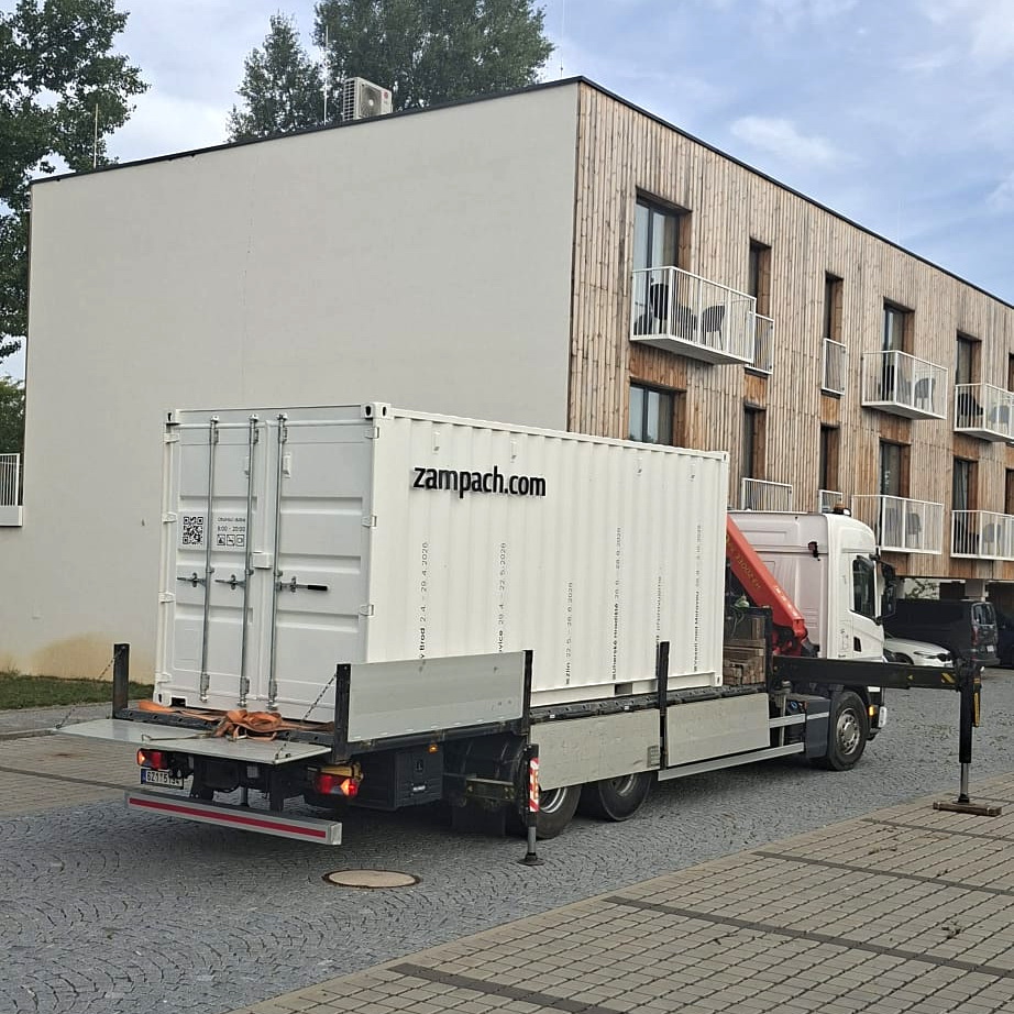 Veselí nad Moravou – instalace